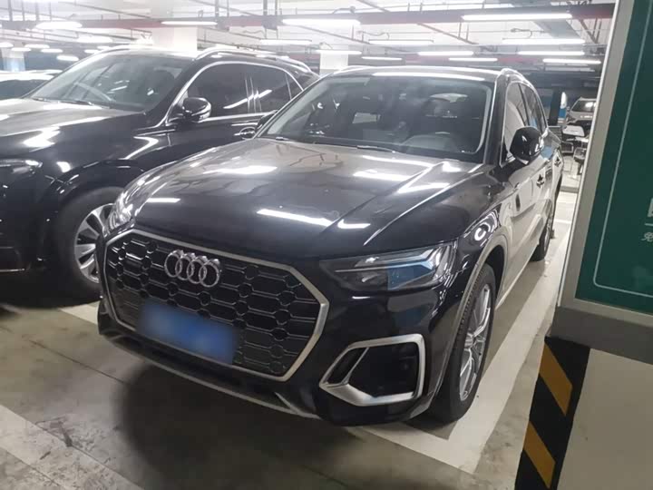 Фото 2 - Audi Q5L