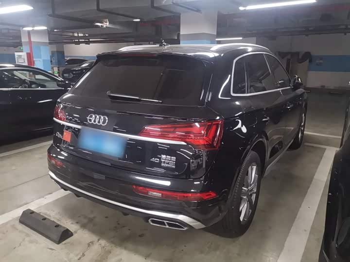 Фото 7 - Audi Q5L