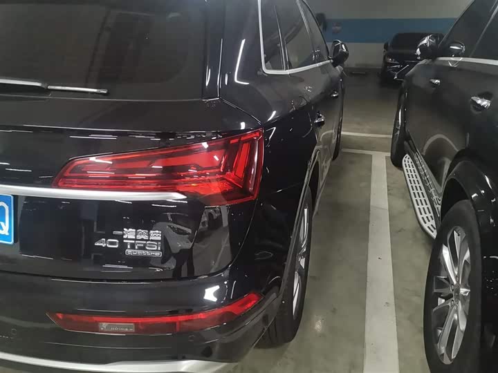 Фото 8 - Audi Q5L