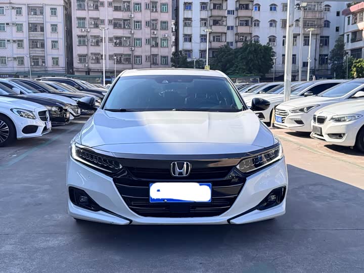 Фото 2 - Honda Accord