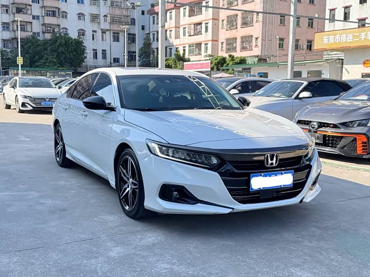 Фото 3 - Honda Accord