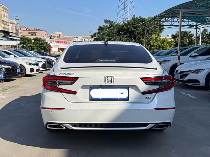 Фото 5 - Honda Accord
