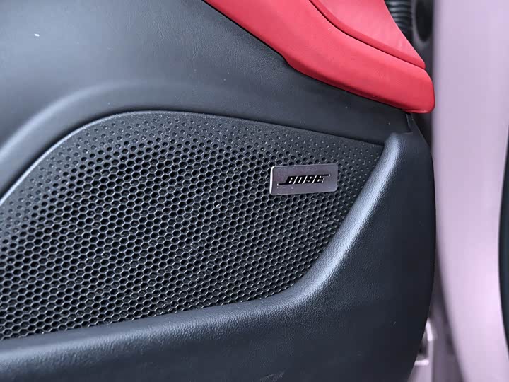 Фото 20 - Porsche Taycan