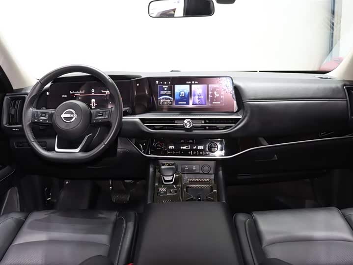 Фото 13 - Nissan Pathfinder