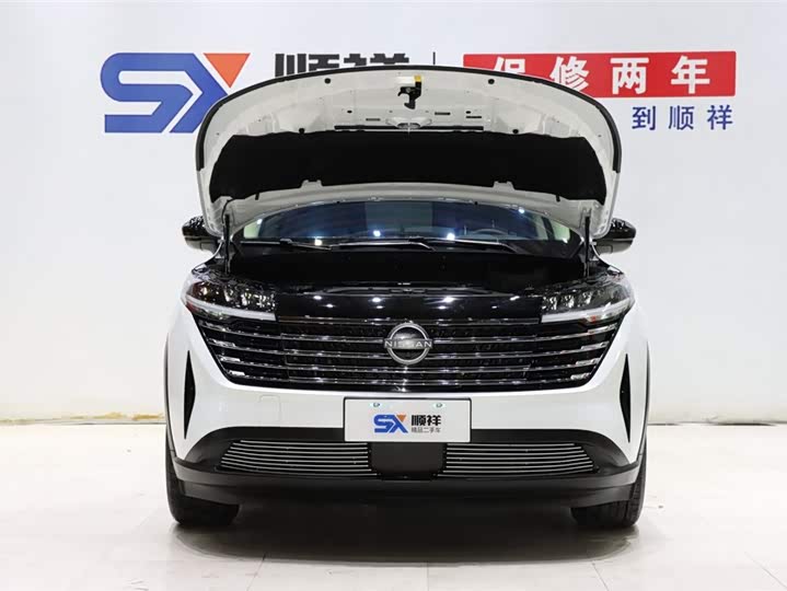 Фото 18 - Nissan Pathfinder