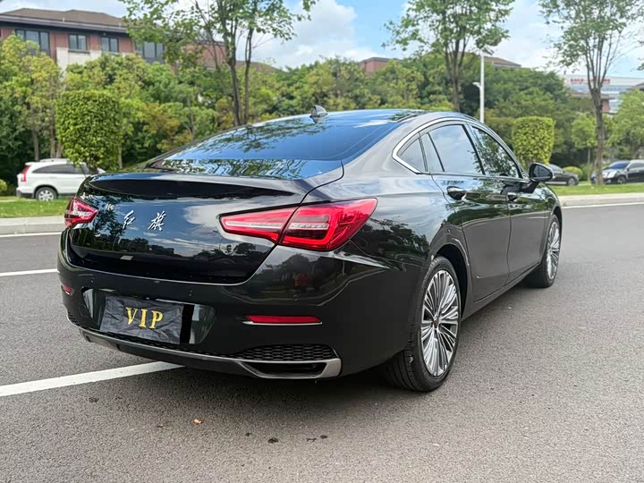 Фото 7 - Hongqi H5