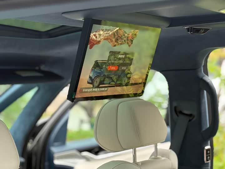 Фото 16 - Zeekr 009