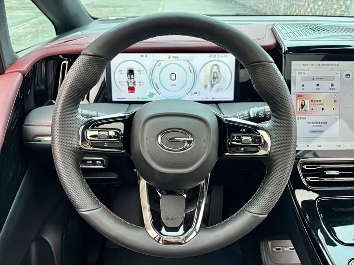 Фото 11 - GAC Trumpchi M8