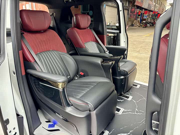 Фото 12 - GAC Trumpchi M8