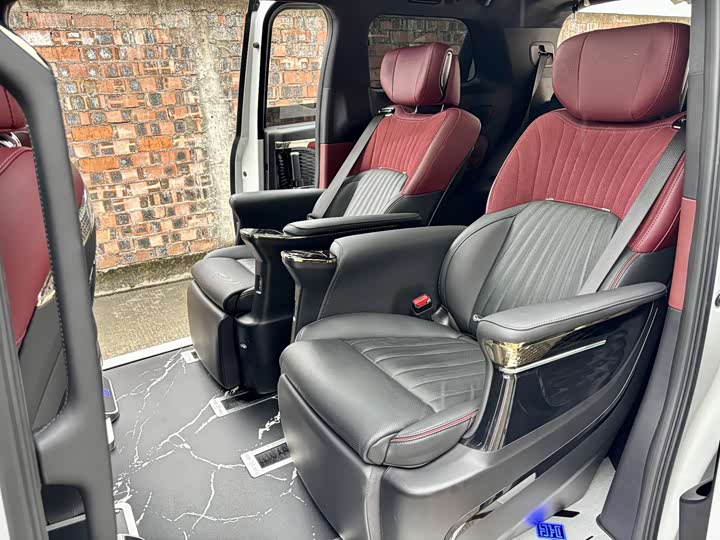 Фото 13 - GAC Trumpchi M8