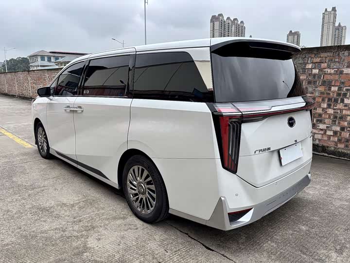 Фото 5 - GAC Trumpchi M8