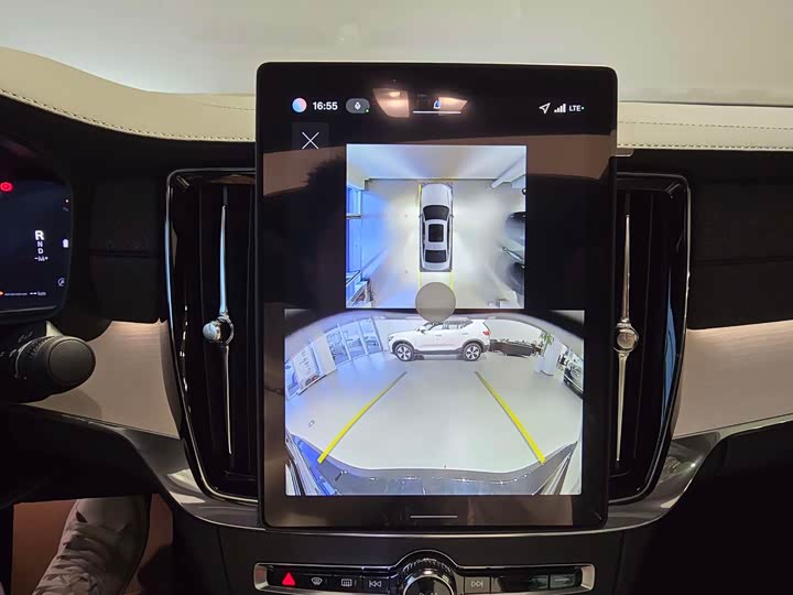 Фото 12 - Volvo S90