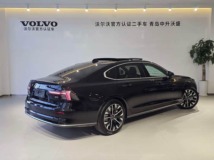 Фото 3 - Volvo S90