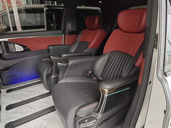 Фото 17 - GAC Trumpchi M8