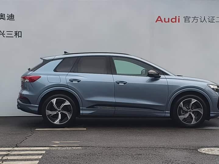 Фото 3 - Audi Q4 e-tron