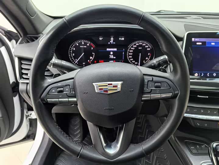 Фото 17 - Cadillac CT5