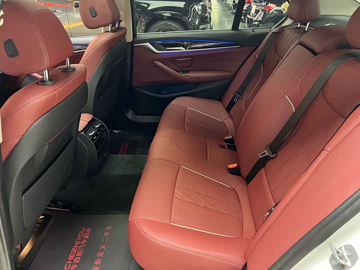 Фото 10 - BMW 5 Series