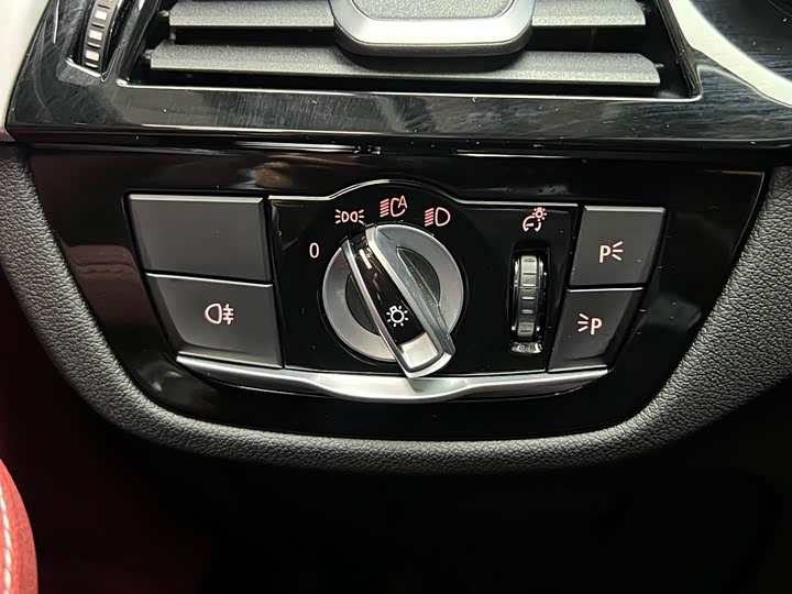 Фото 25 - BMW 5 Series