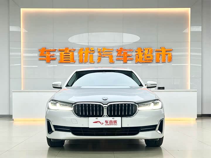 Фото 3 - BMW 5 Series