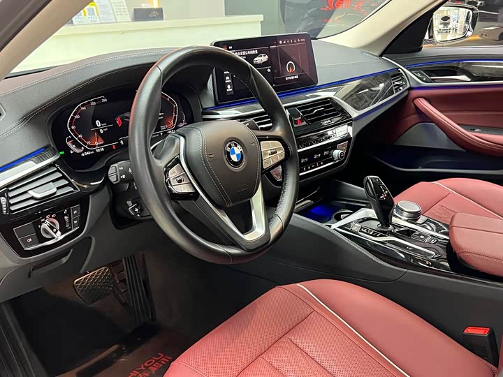 Фото 8 - BMW 5 Series