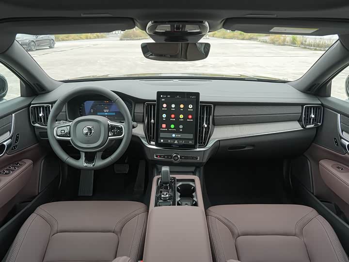 Фото 19 - Volvo S90