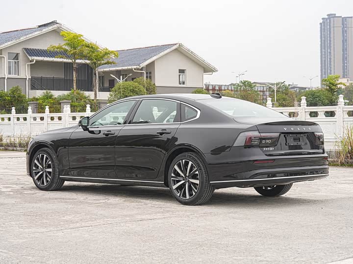 Фото 5 - Volvo S90