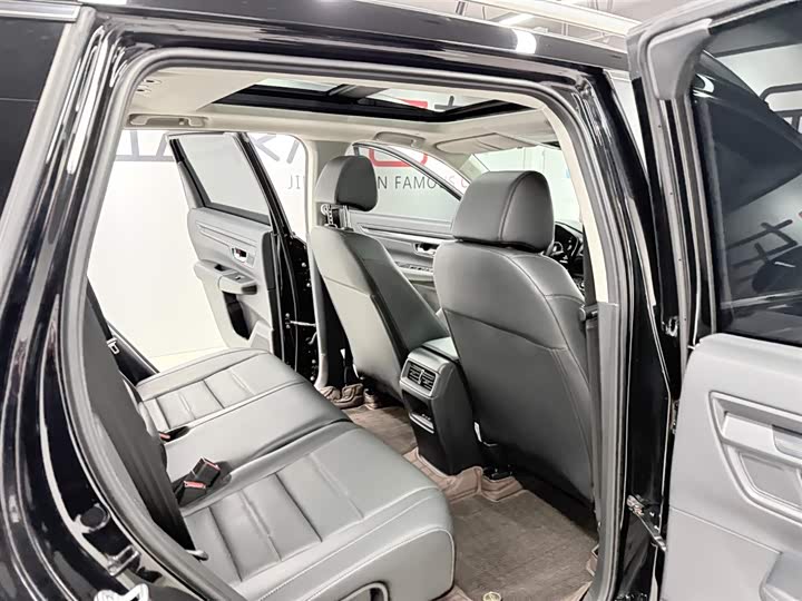 Фото 15 - Honda CR-V