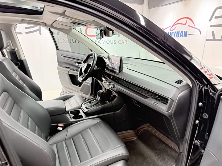 Фото 17 - Honda CR-V