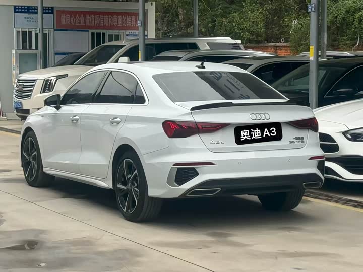 Фото 9 - Audi A3