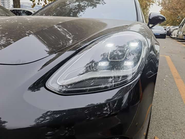 Фото 12 - Porsche Panamera