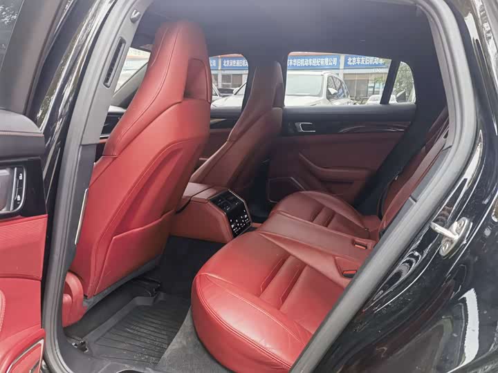 Фото 8 - Porsche Panamera