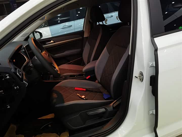 Фото 15 - Volkswagen Lavida