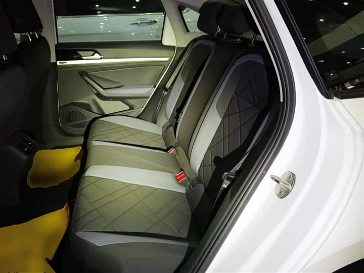 Фото 17 - Volkswagen Lavida