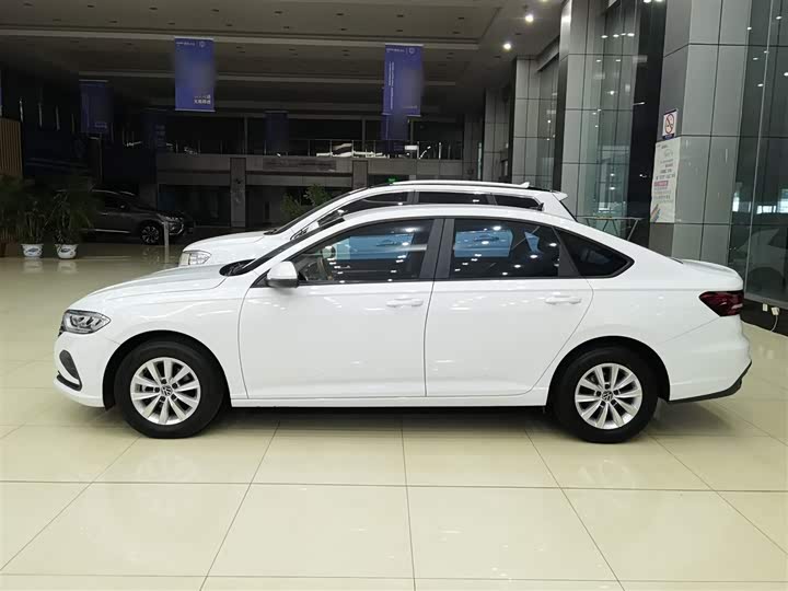 Фото 5 - Volkswagen Lavida