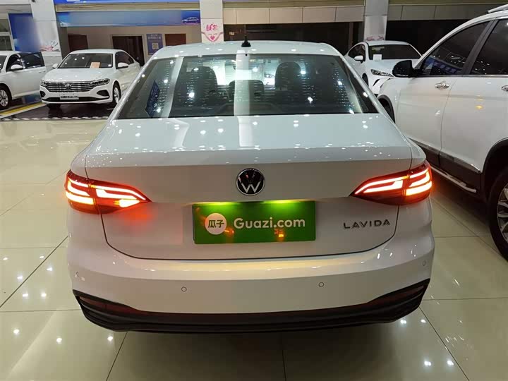 Фото 6 - Volkswagen Lavida