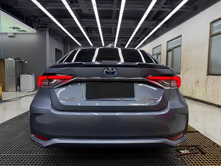 Фото 5 - Toyota Corolla