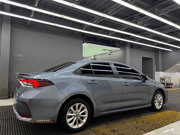 Фото 6 - Toyota Corolla