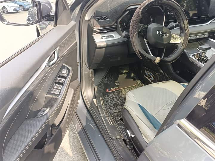 Фото 14 - Geely Preface