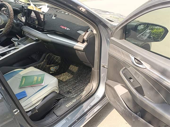 Фото 20 - Geely Preface