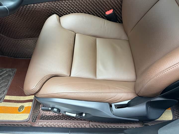 Фото 20 - Volvo XC60