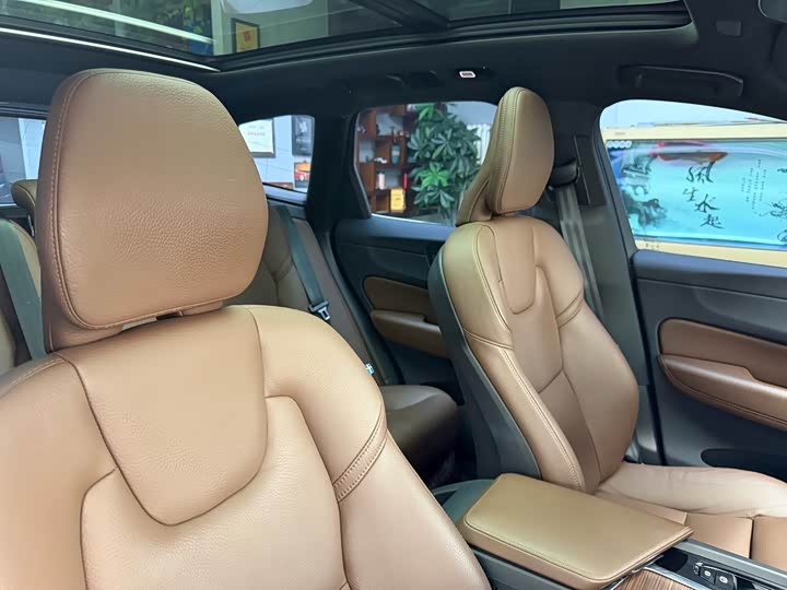 Фото 41 - Volvo XC60