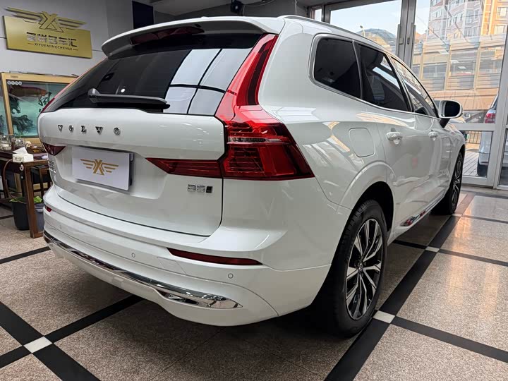 Фото 5 - Volvo XC60