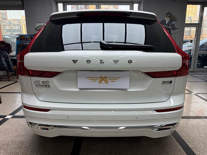Фото 6 - Volvo XC60