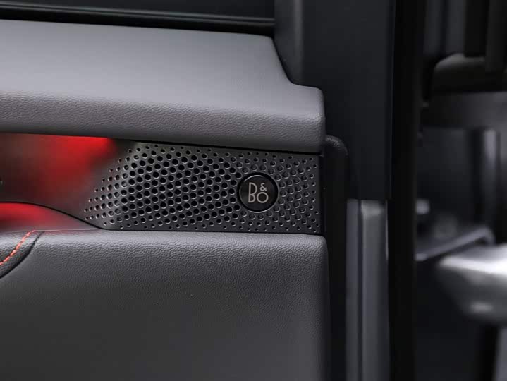 Фото 16 - Ford Edge