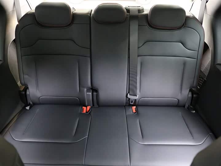 Фото 9 - Ford Edge