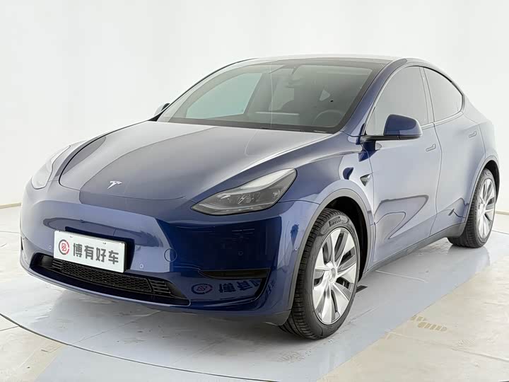 Фото 1 - Tesla Model Y