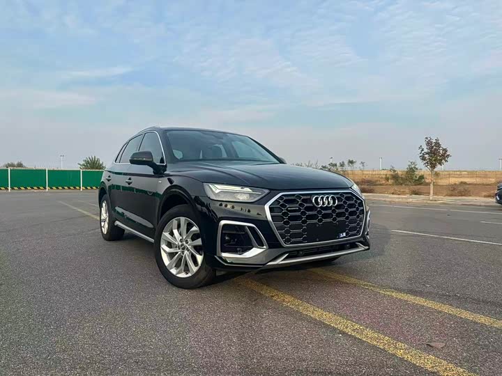 Фото 3 - Audi Q5L