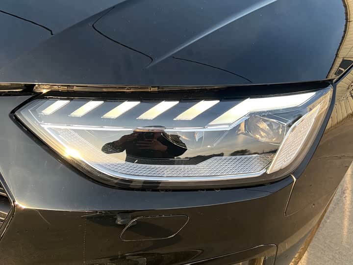 Фото 13 - Audi S4