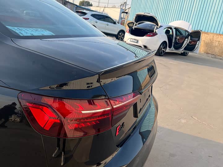 Фото 3 - Audi S4