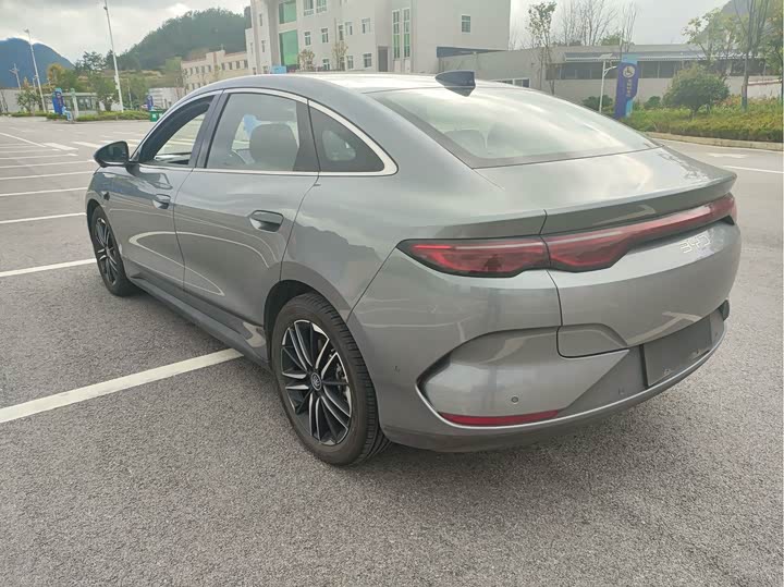 Фото 5 - BYD Qin L